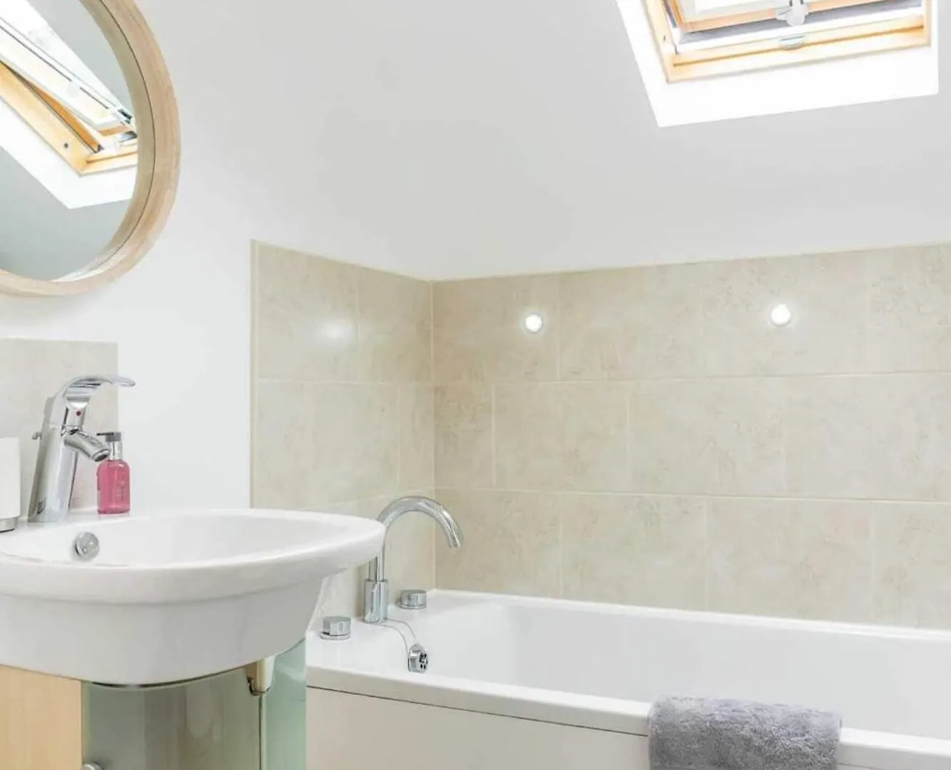 Holiday home Luxury -Chelt Walking-2Bed-Long Stays-Parking Cheltenham